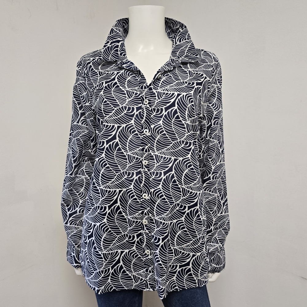 Crown & Ivy Shirt Size XL Leaf Print Button Down Womens Preppy Floral NWT